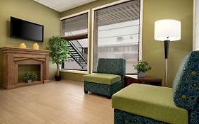 Super 8 By Wyndham Hearst On